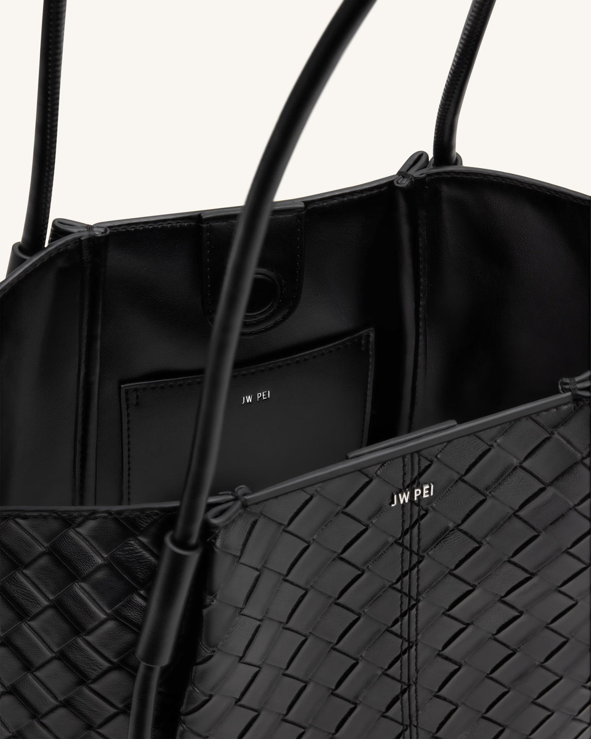 Nala Wide Weave Texture Tote Bag - Black | JW PEI
