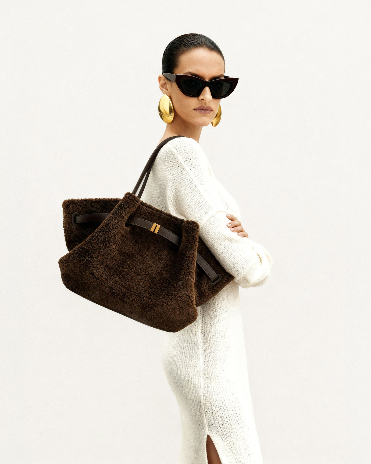 Hana Medium Faux Fur Tote Bag - Mocha Brown | JW PEI