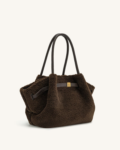 Hana Medium Faux Fur Tote Bag - Mocha Brown | JW PEI