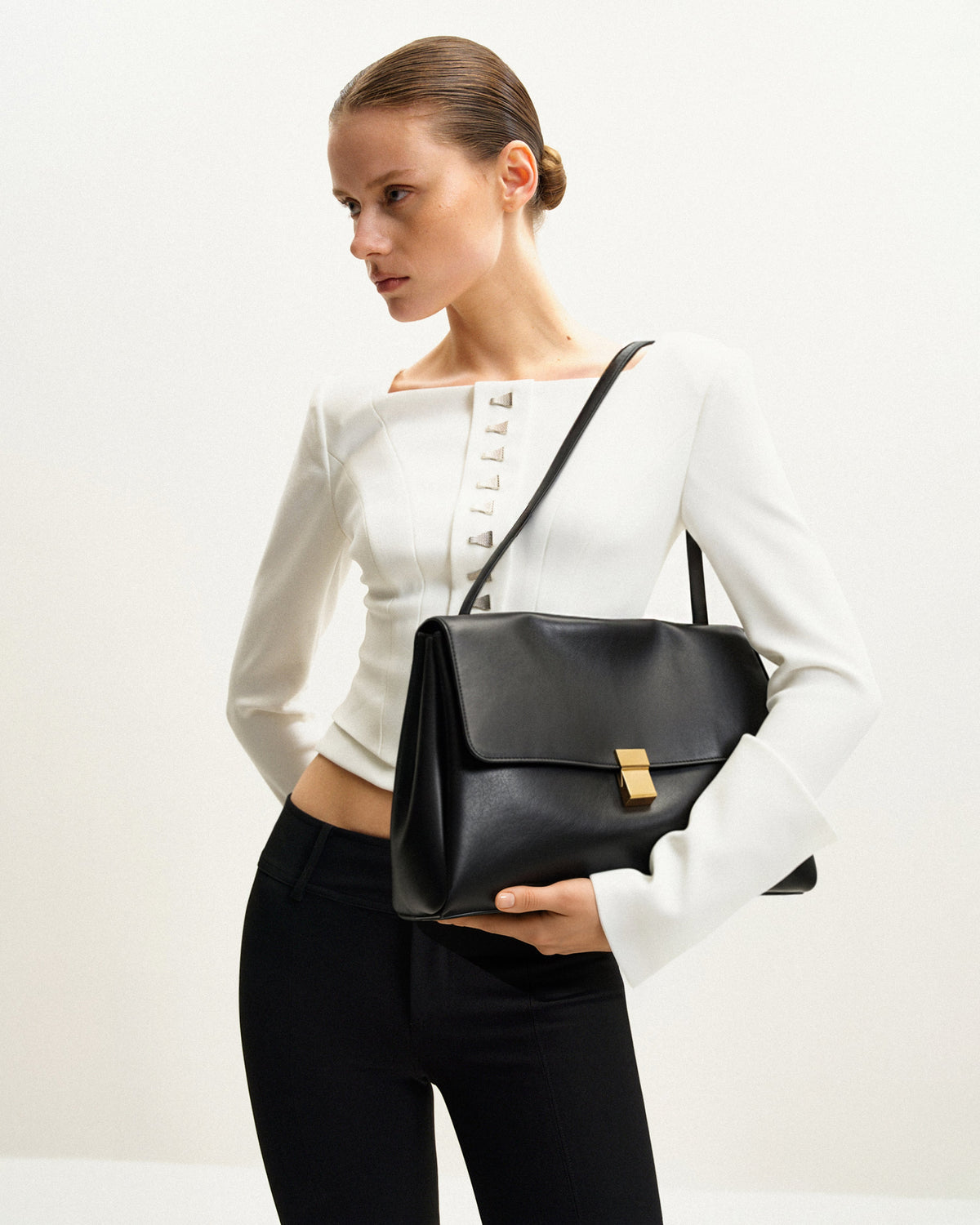 Hilary Shoulder Bag - Black | JW PEI