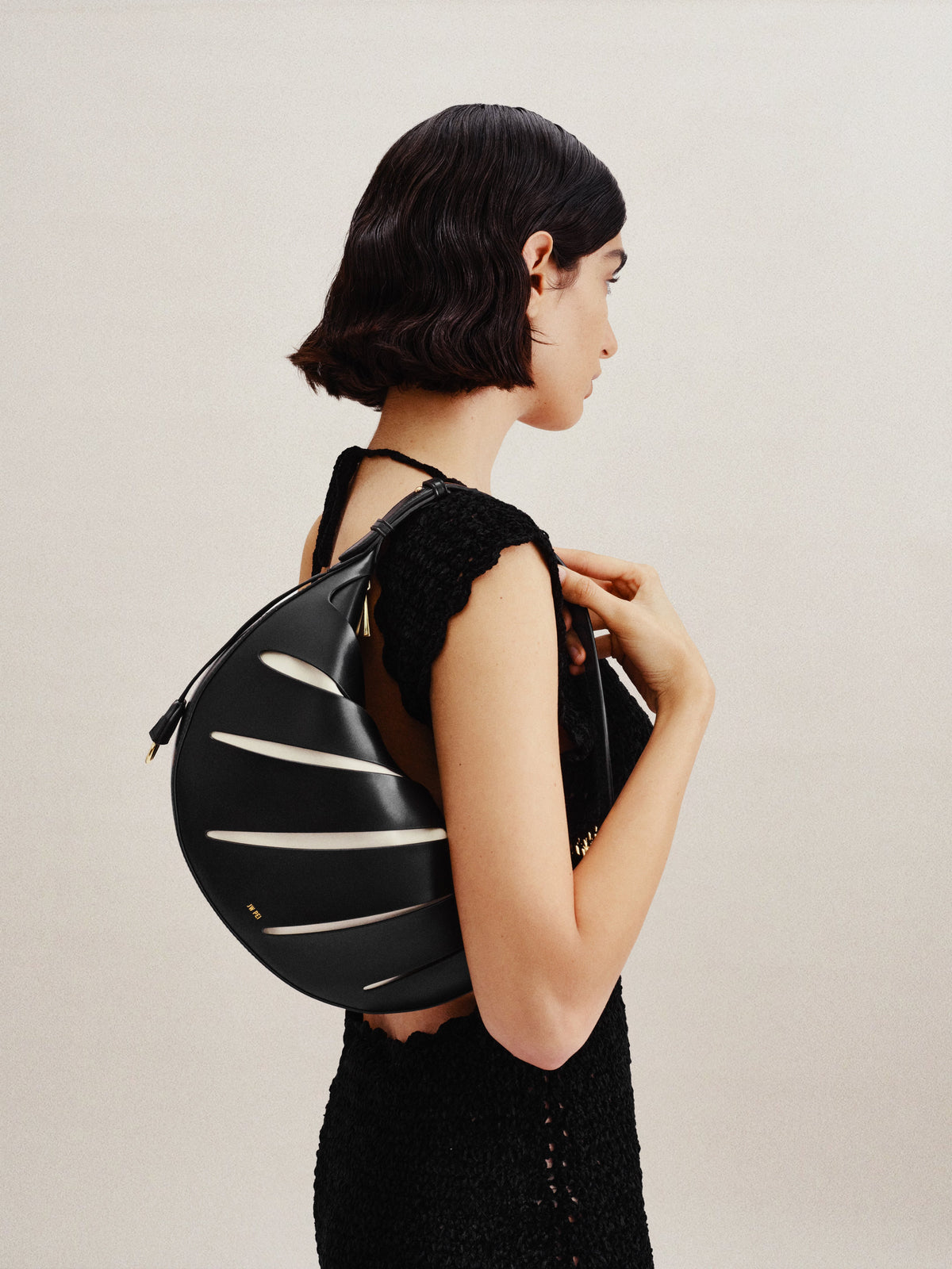 Jana Hollow Out Shoulder Bag - Black | JW PEI