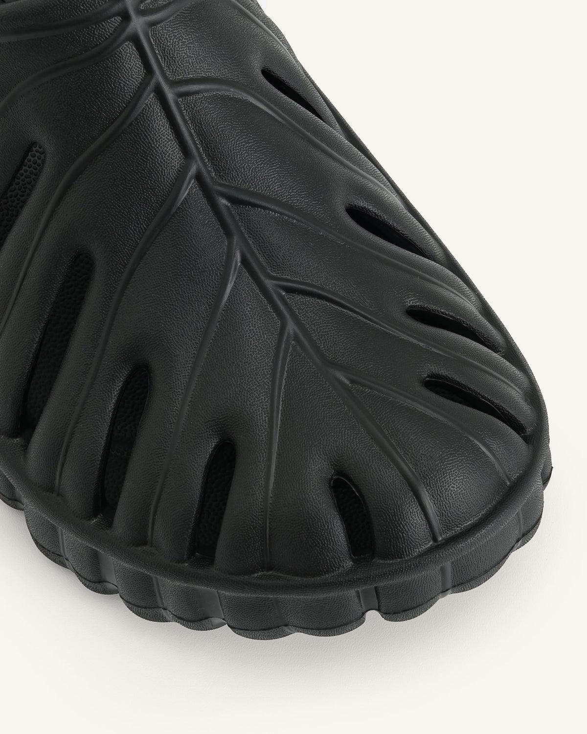 Tara Leaf Platform Clog - Black | JW PEI
