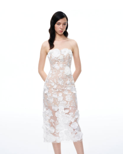 Lysandra 3D Floral Embroidered Maxi Dress - White | JW PEI