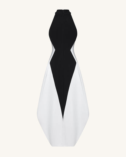 Monochrome Paneled Maxi Dress – Black | JW PEI