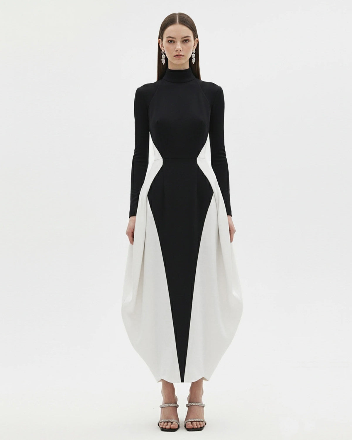 Monochrome Paneled Long-Sleeve Maxi Dress - Black | JW PEI