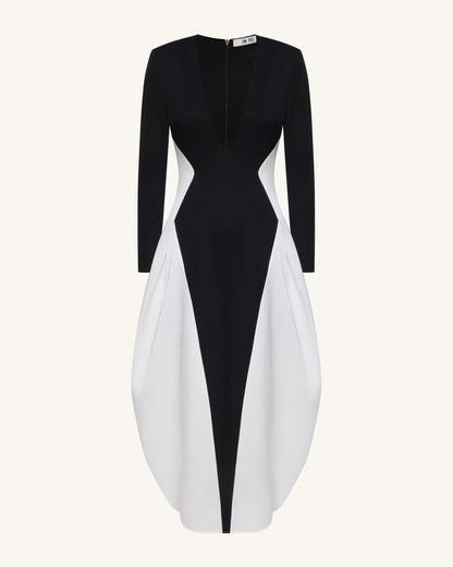 Monochrome Paneled Plunging V-Neck Long-Sleeve Maxi Dress - Black | JW PEI