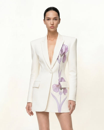 Iris Embroidery Hourglass Blazer - White | JW PEI