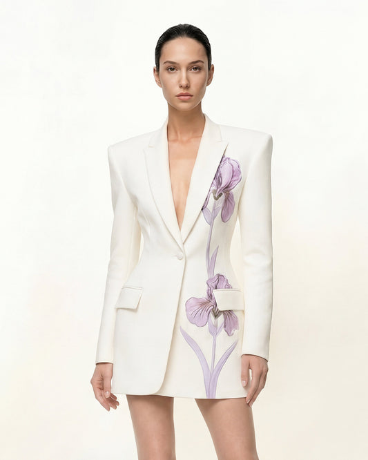 Iris Embroidery Hourglass Blazer - White | JW PEI