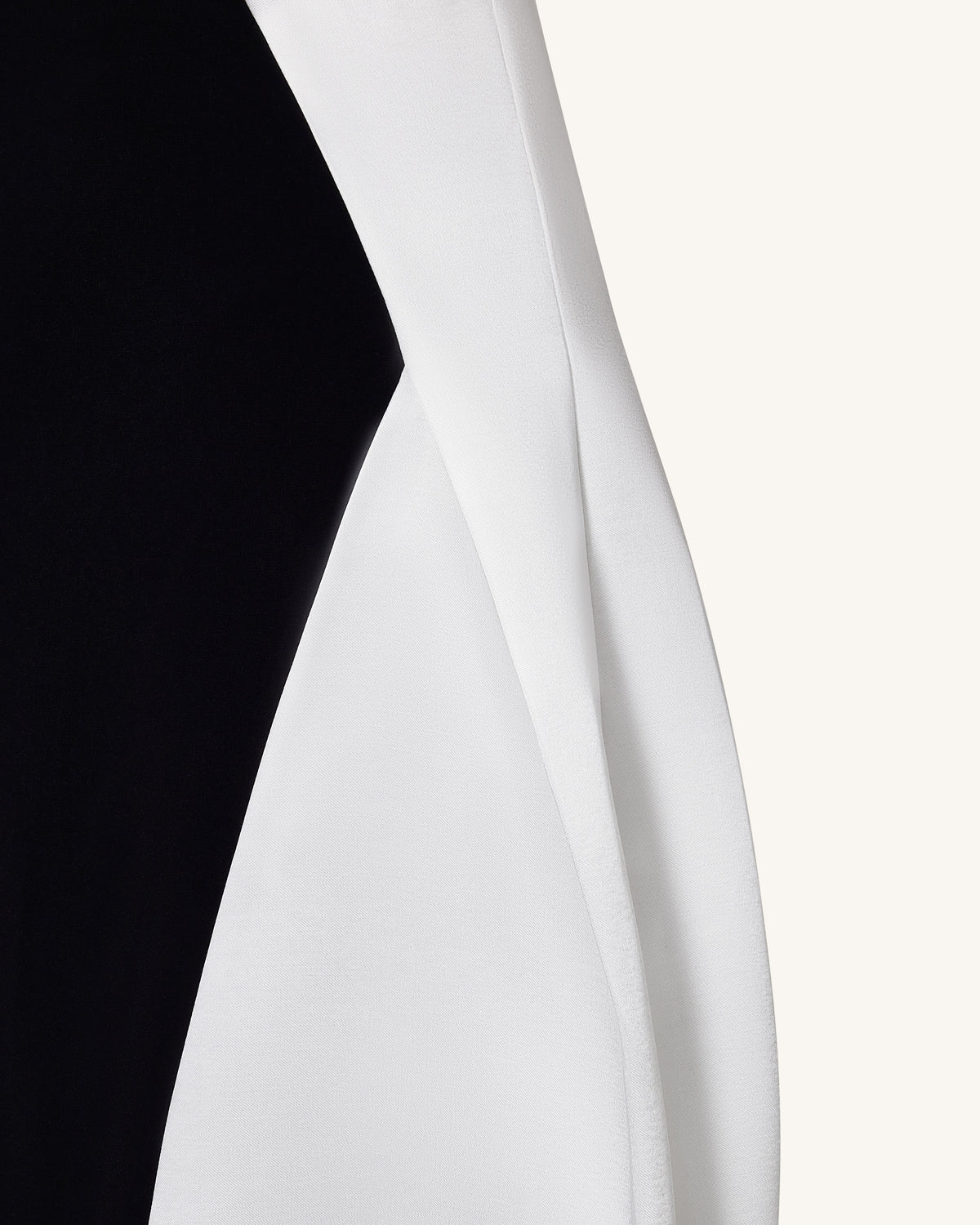 Monochrome Paneled Structured Pannier Maxi Skirt - Black | JW PEI