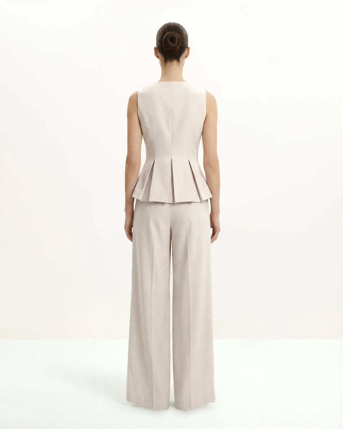 Structured Seam Round - Beige | JW PEI